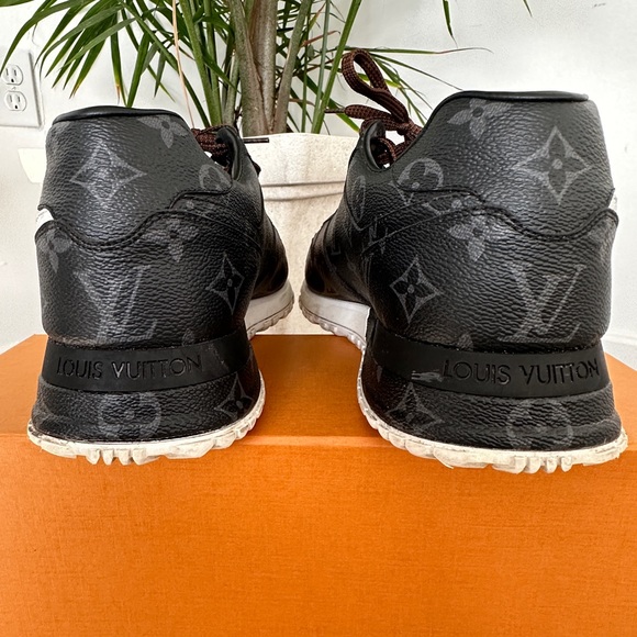 Louis Vuitton Mens Sneakers - Picture 5 of 7
